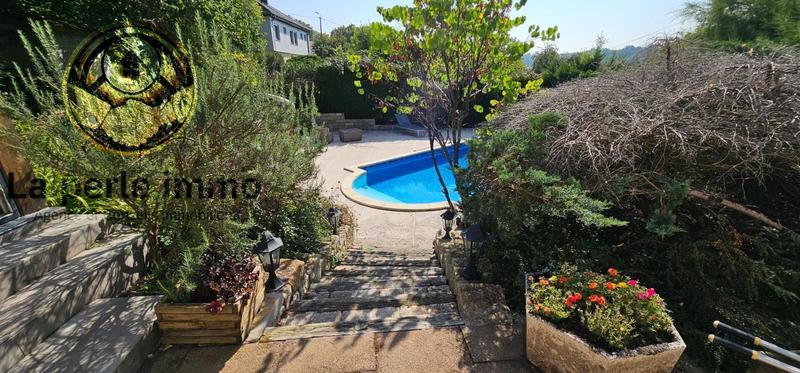 Maison - 160 m² - 6 pièces