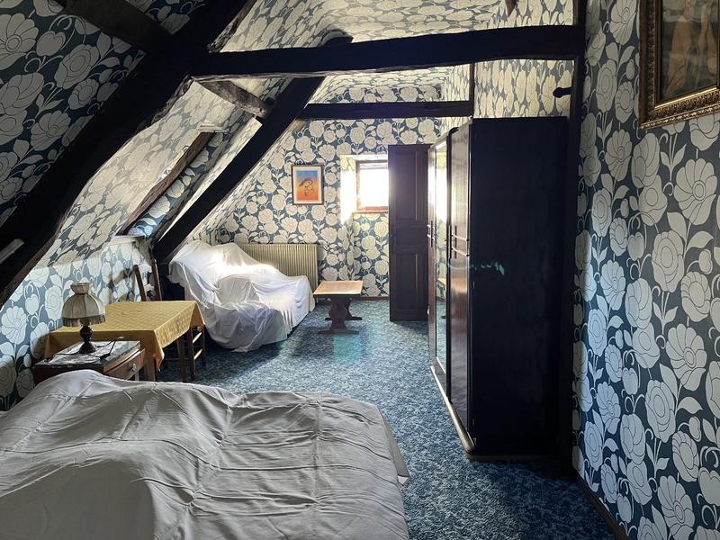 Maison - 224 m² - 12 pièces