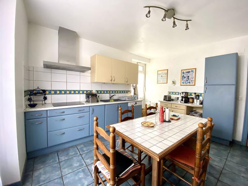 Maison - 306 m² - 10 pièces