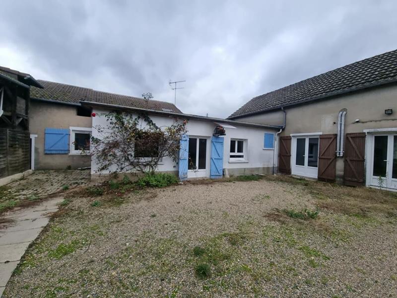 Maison - 246 m² - 8 pièces