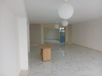 Local commercial - 102 m²