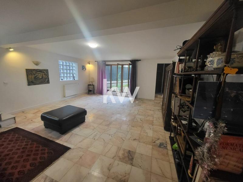 Maison - 257 m² - 11 pièces