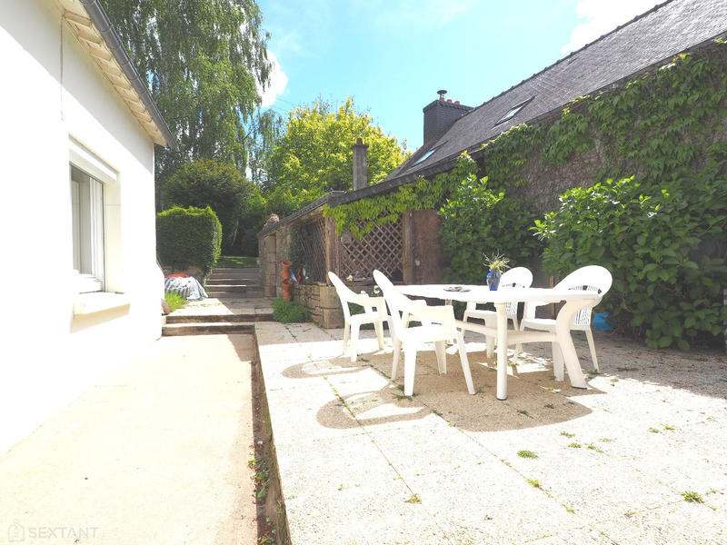 Maison - 248 m² - 8 pièces