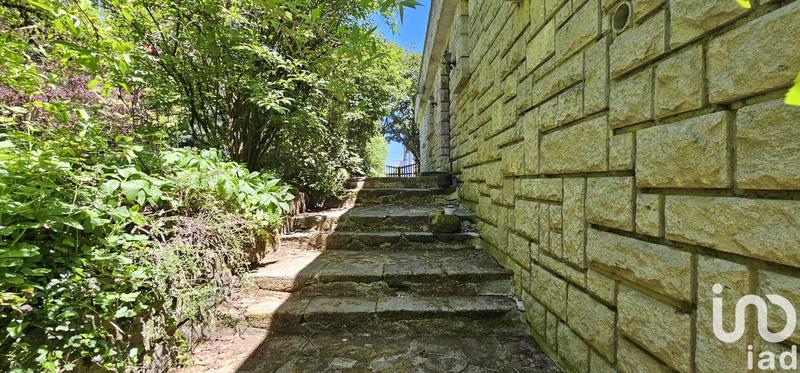 Maison - 173 m² - 9 pièces