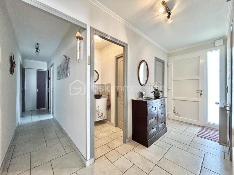 Maison traditionnelle - 140 m² - 6 pièces