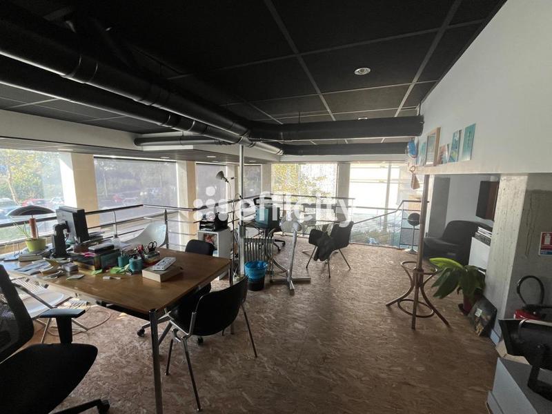 Bureau - 230 m² - 8 pièces