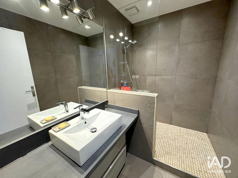 Appartement - 94 m² - 3 pièces