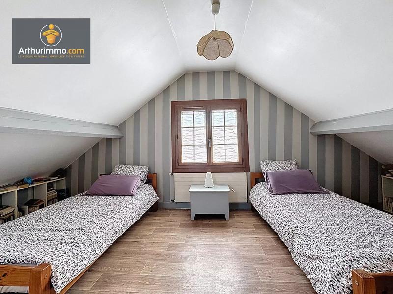 Maison - 105 m² - 5 pièces