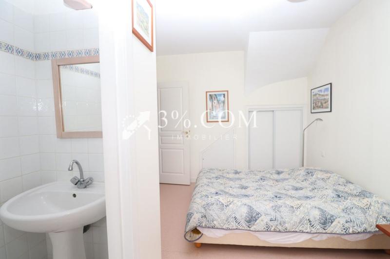 Maison - 176 m² - 9 pièces