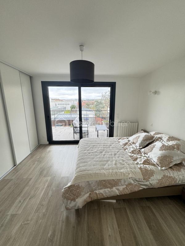 Appartement - 98 m² - 4 pièces