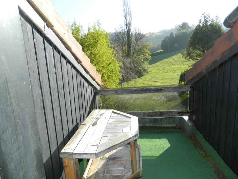 Maison - 240 m² - 9 pièces