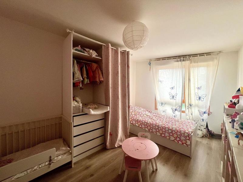 Appartement - 82 m² - 4 pièces