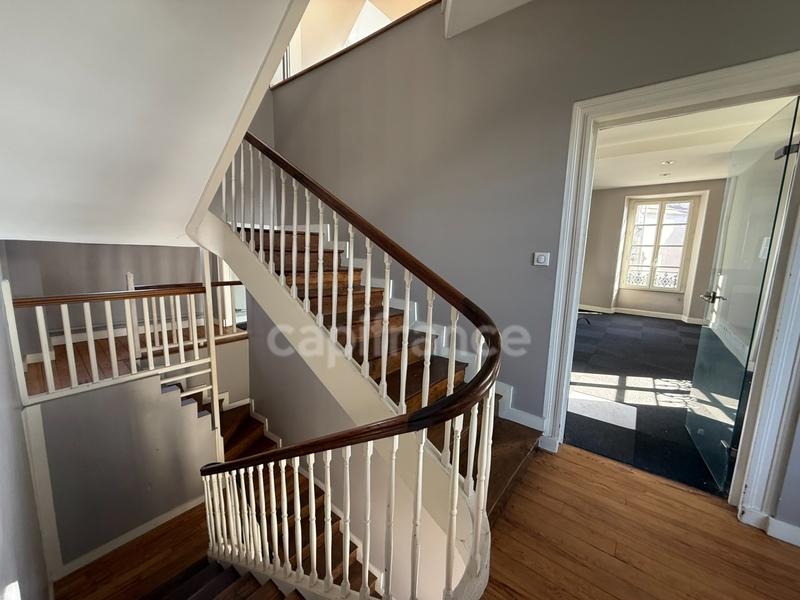 Maison bourgeoise - 280 m² - 7 pièces