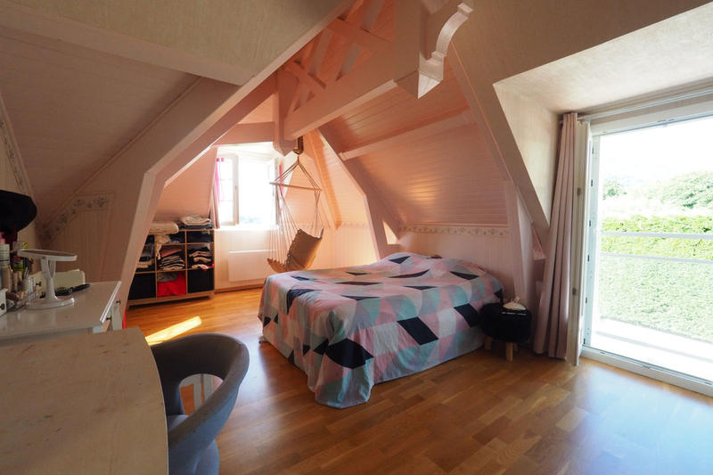 Propriété - 350 m² - 11 pièces