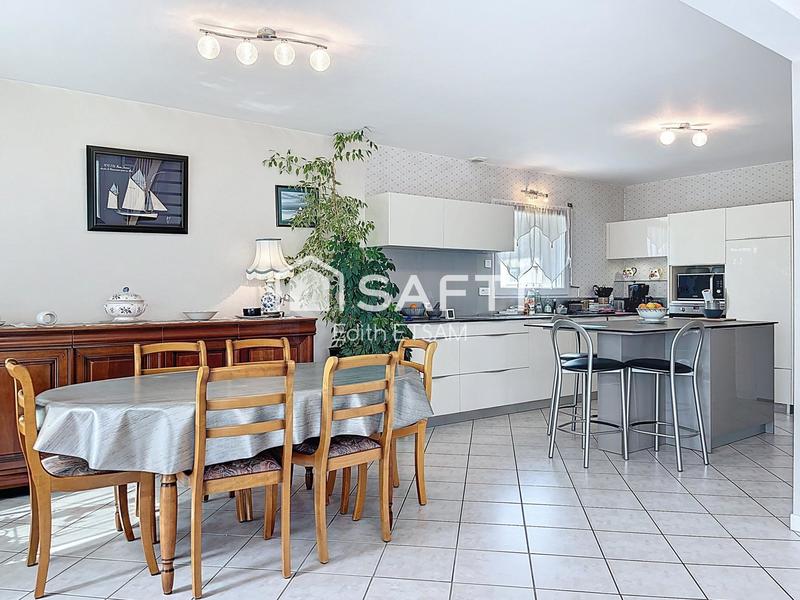 Maison - 105 m² - 5 pièces