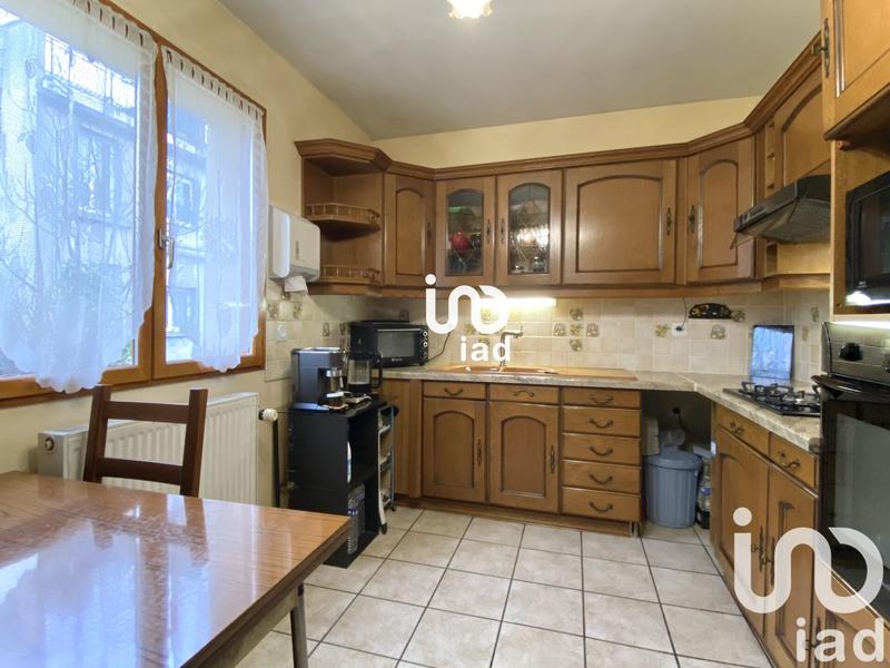 Maison - 137 m² - 6 pièces