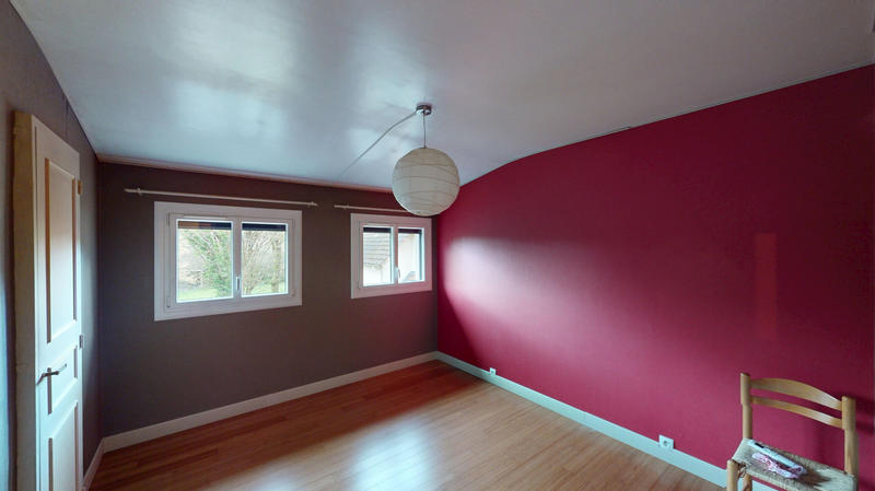 Maison - 228 m² - 9 pièces