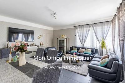 Appartement - 101 m² - 4 pièces