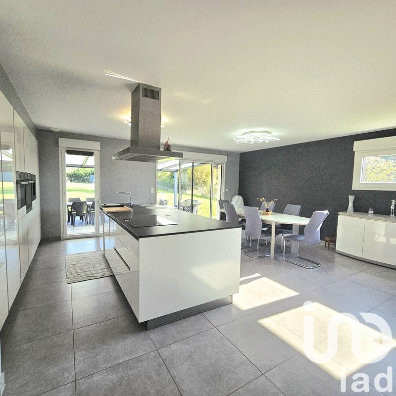 Maison - 135 m² - 6 pièces