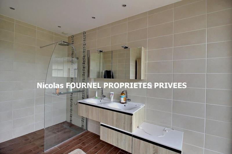 Maison - 445 m² - 14 pièces