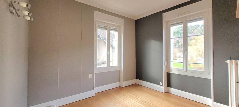 Maison - 160 m² - 8 pièces