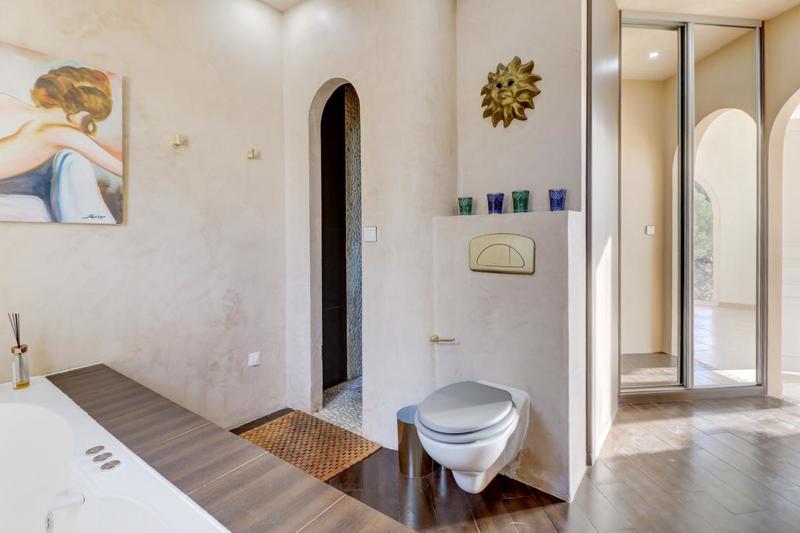 Maison - 200 m² - 6 pièces