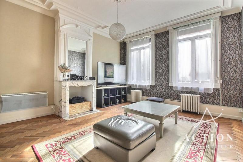 Demeure - 375 m² - 11 pièces