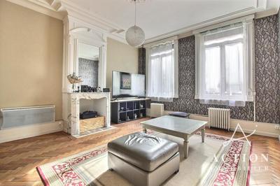 Demeure - 375 m² - 11 pièces