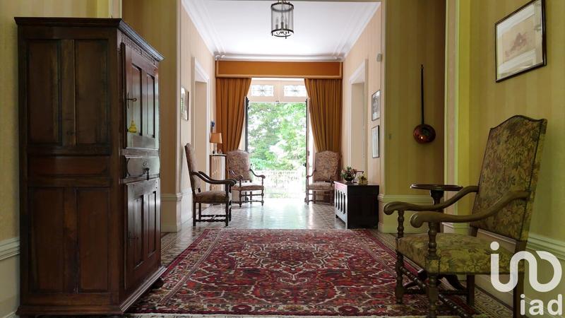 Maison de ville - 373 m² - 14 pièces