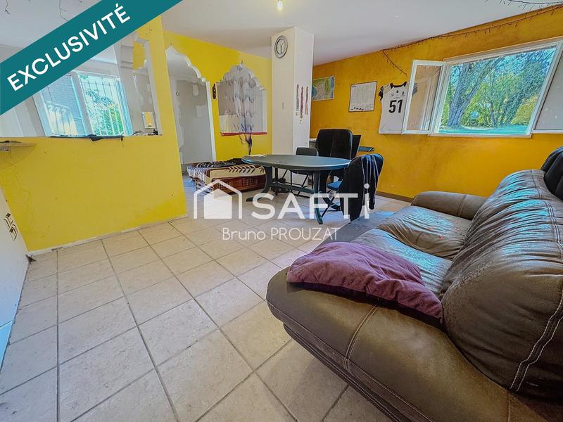 Maison - 222 m² - 8 pièces