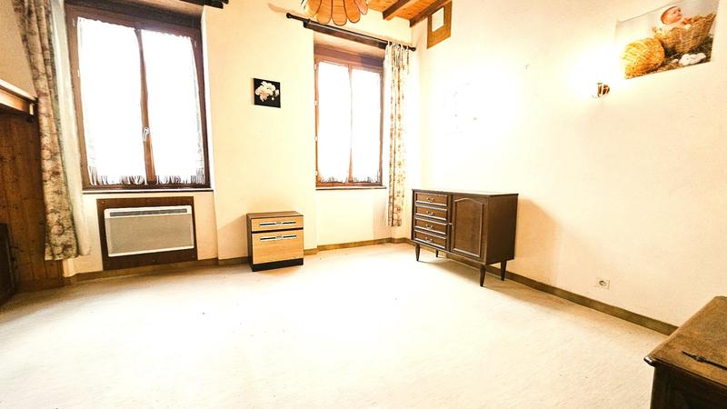 Immeuble - 155 m² - 8 pièces