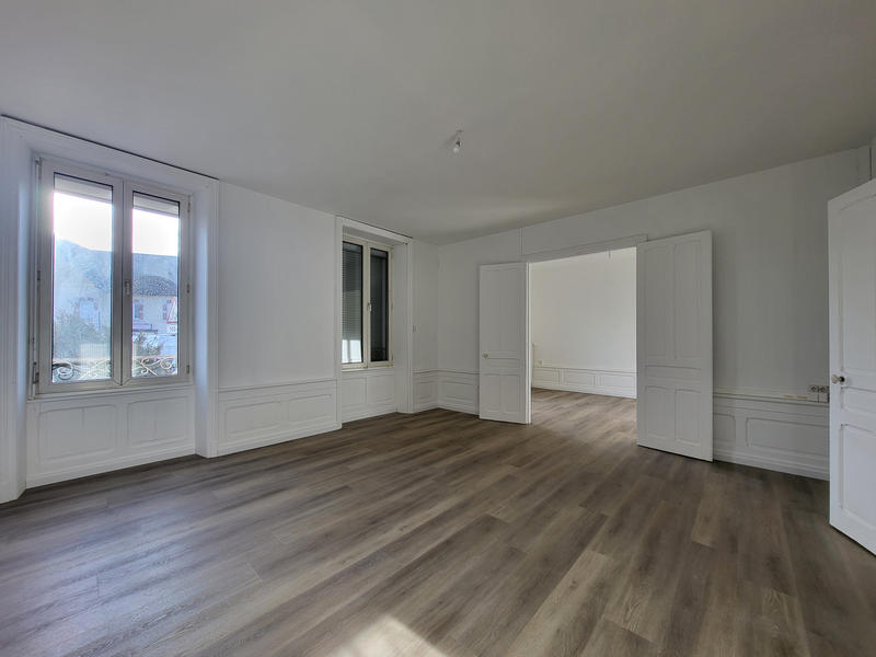 Appartement - 77 m² - 3 pièces