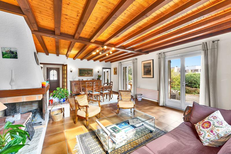 Maison - 245 m² - 7 pièces