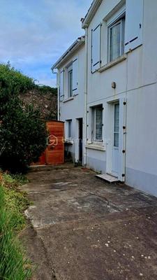 Maison - 86 m² - 4 pièces