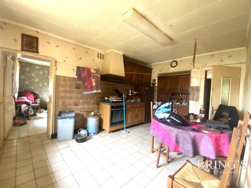 Maison - 300 m² - 6 pièces