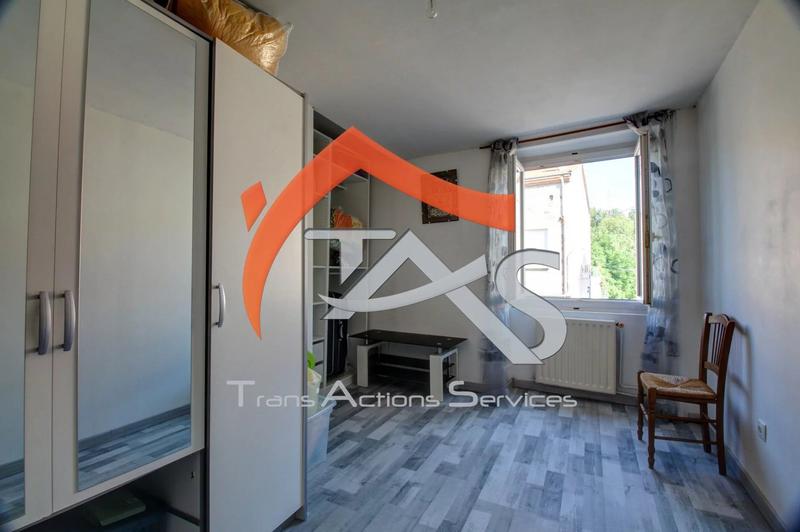 Immeuble - 214 m² - 8 pièces