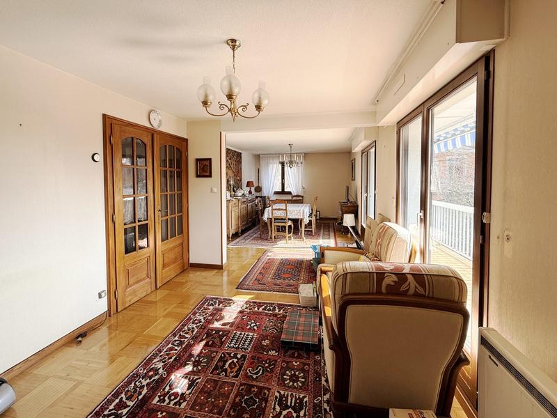 Appartement - 88 m² - 5 pièces