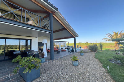 Villa - 200 m² - 4 pièces