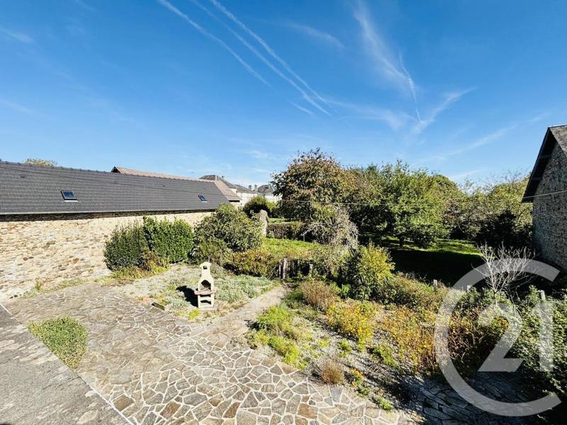 Maison de village - 236 m² - 5 pièces