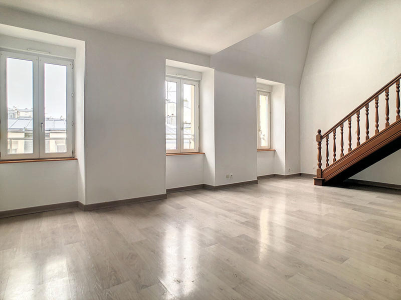 Appartement - 81 m² - 5 pièces