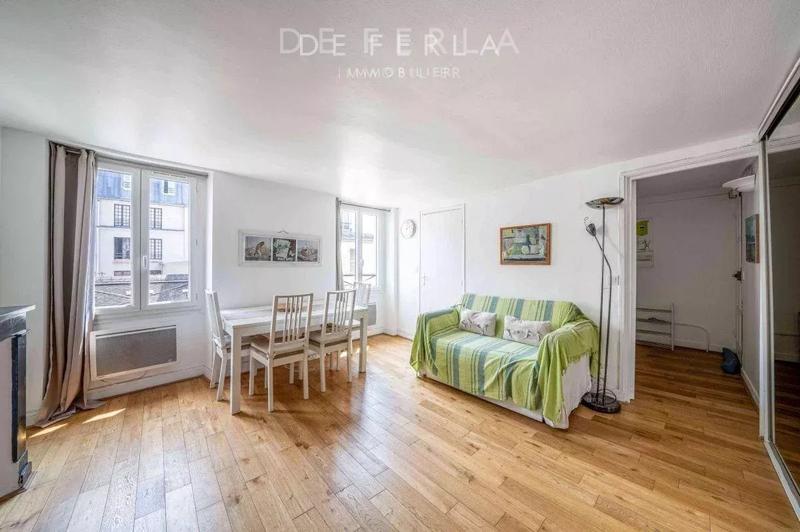 Studio - 30 m² - 1 pièce