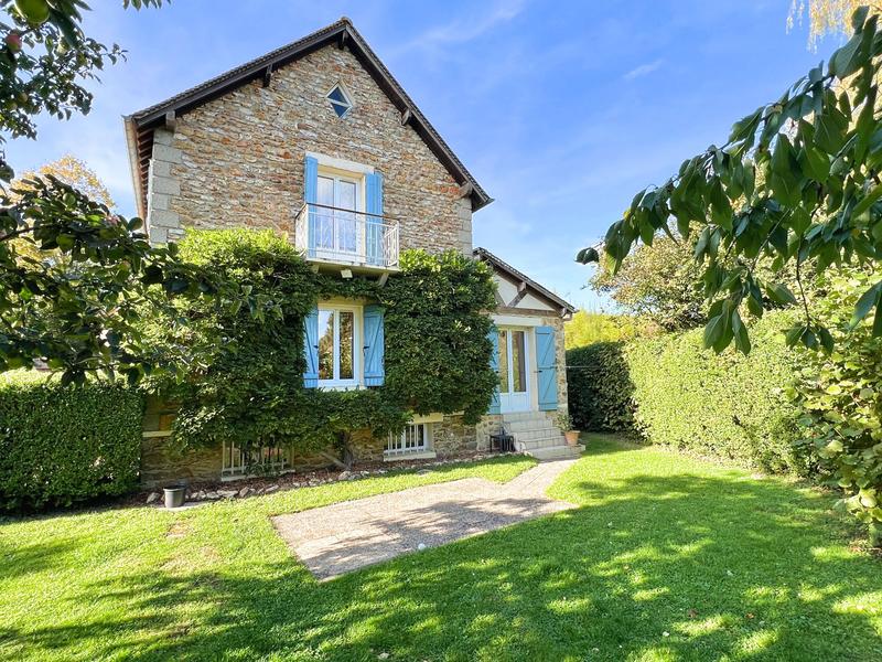 Maison ancienne - 97 m² - 6 pièces