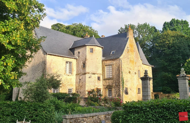 Manoir - 908 m² - 26 pièces