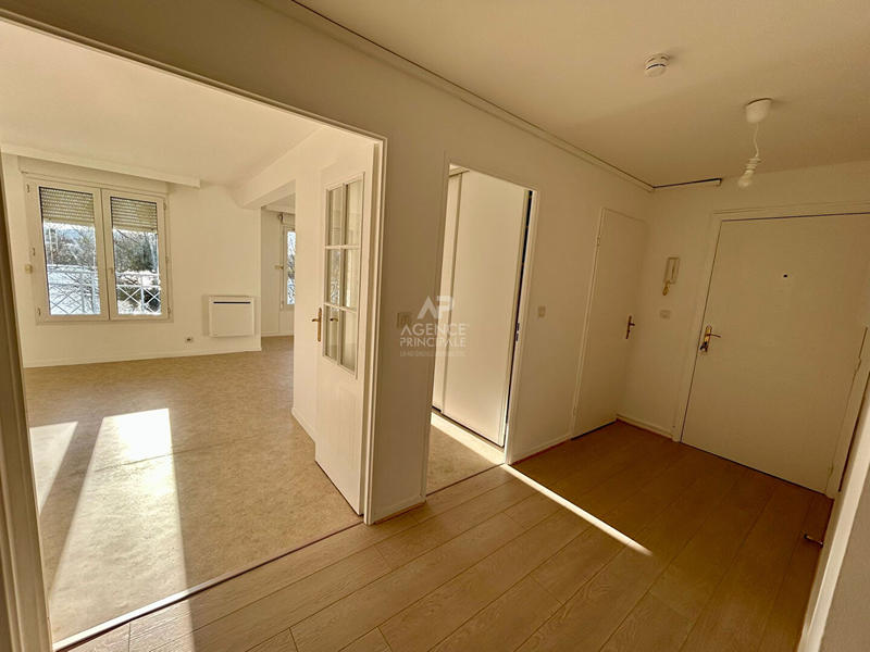 Appartement - 82 m² - 4 pièces