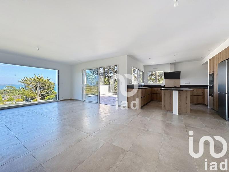 Maison - 160 m² - 9 pièces