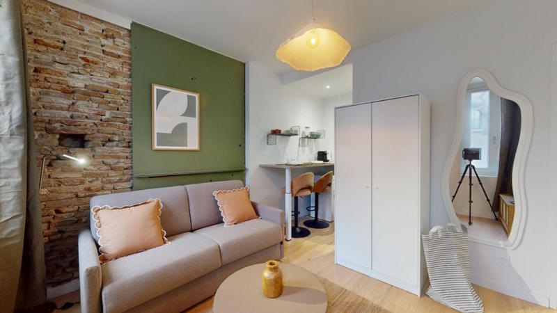 Studio - 15 m² - 2 pièces