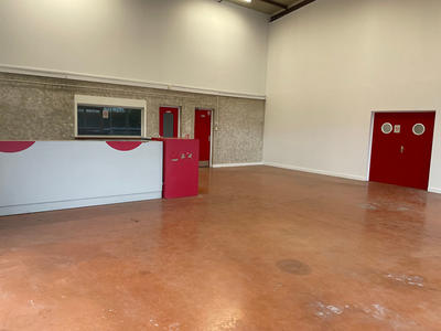 Local d'activité / Entrepôt - 653 m²