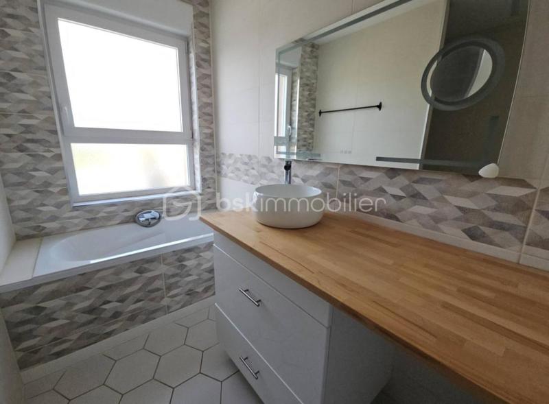 Maison - 135 m² - 6 pièces