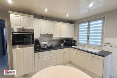 Maison - 106 m² - 5 pièces