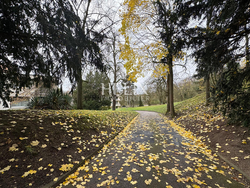 Appartement - 91 m² - 3 pièces